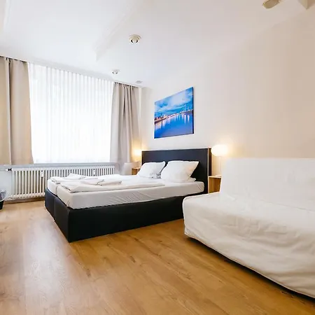 Centerapartments Alexanderstrasse *