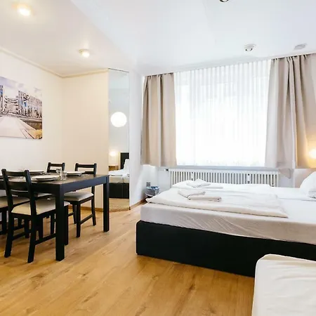 Centerapartments Alexanderstrasse Apartment *