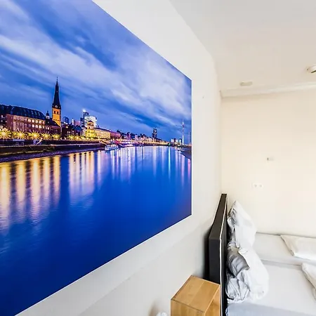 Centerapartments Alexanderstrasse Apartment *